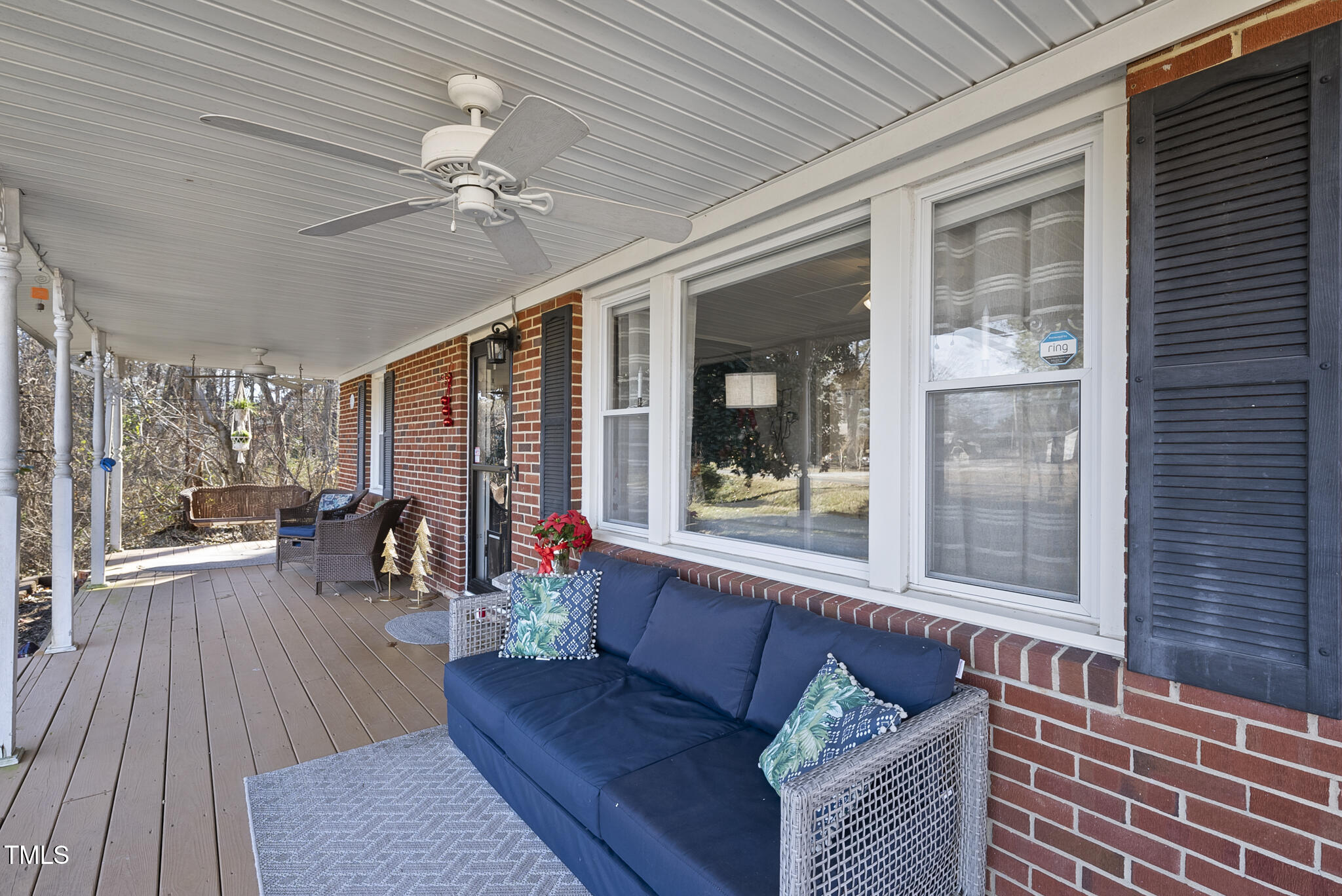 322 Robbins Road Durham, NC 27703 - Photo 4 of 48 004