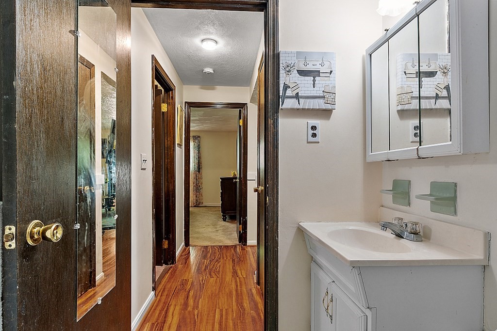 318 Codman Hill Road, Unit 21E Boxborough, MA 01719 - Photo 16 of 26 Gallery Image 16