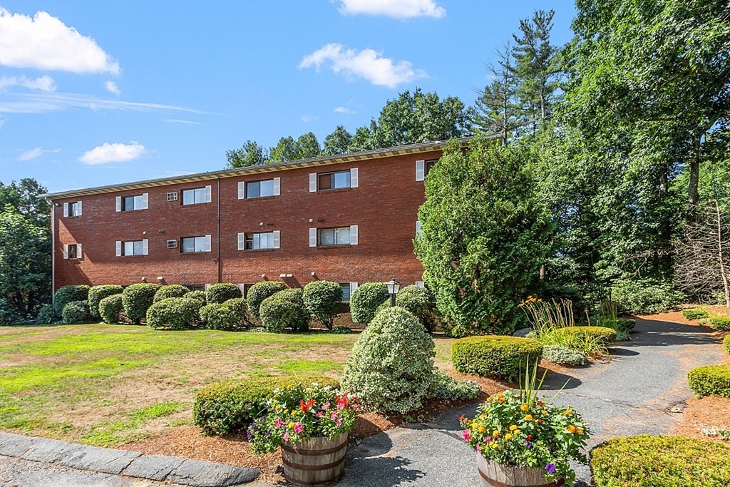 318 Codman Hill Road, Unit 21E Boxborough, MA 01719 - Photo 20 of 26 Gallery Image 20