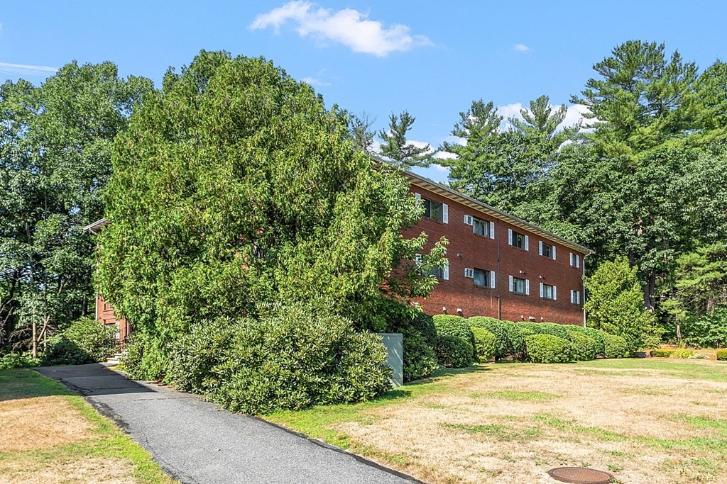318 Codman Hill Road, Unit 21E Boxborough, MA 01719 - Photo 21 of 26 Gallery Image 21