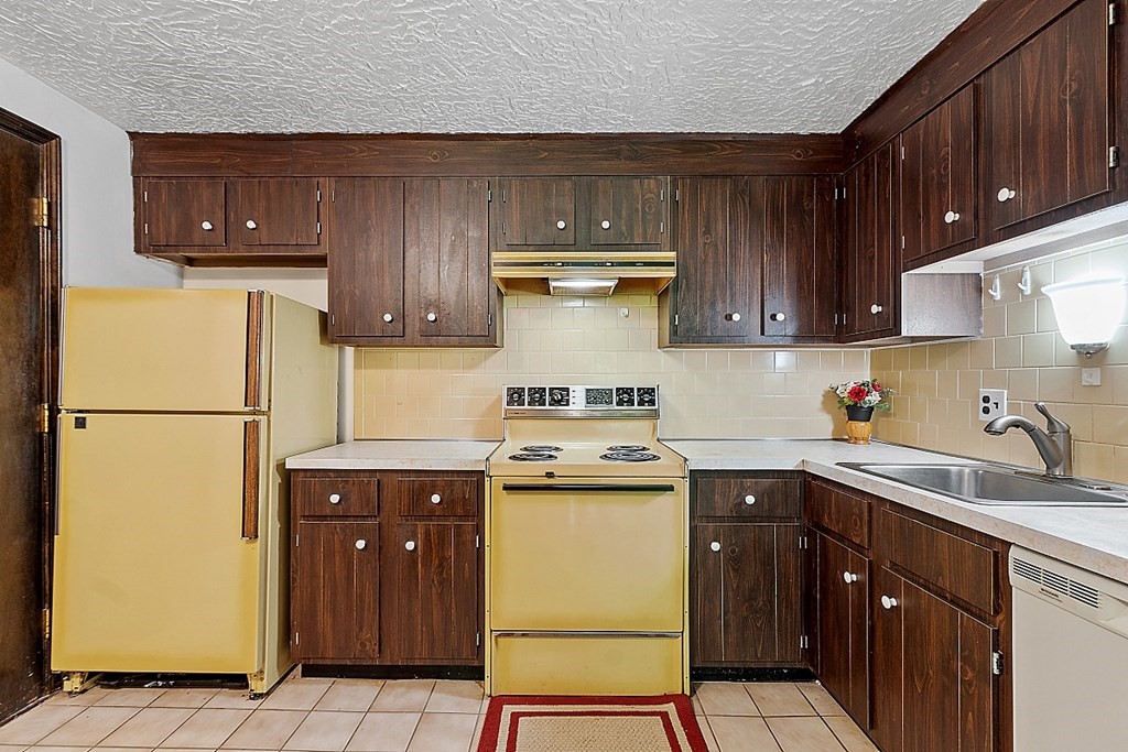 318 Codman Hill Road, Unit 21E Boxborough, MA 01719 - Photo 8 of 26 Gallery Image 8