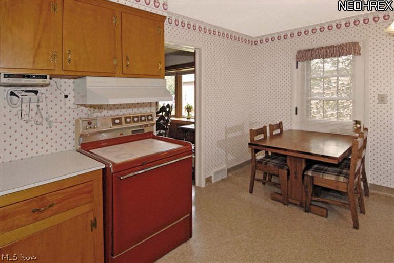 20895 Mastick Road Cleveland, OH 44126 - Photo 10 of 24