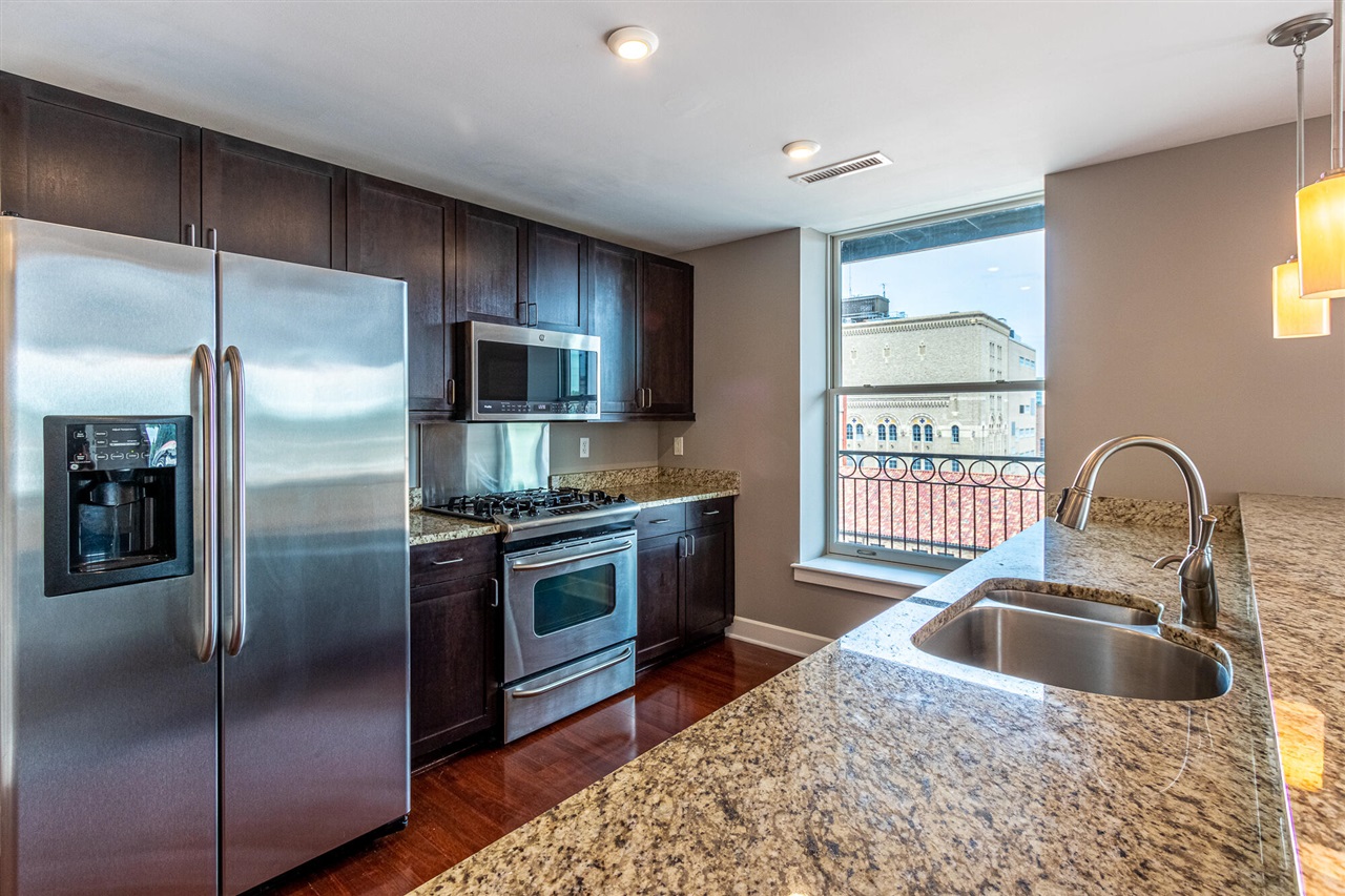 27 Library Street Northeast, Unit 804 Grand Rapids, MI 49503 - Photo 8 of 32