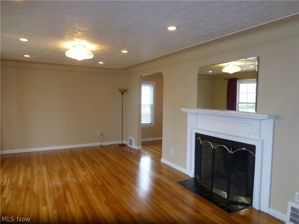 3752 Berkeley Road Cleveland Heights, OH 44118 - Photo 4 of 9