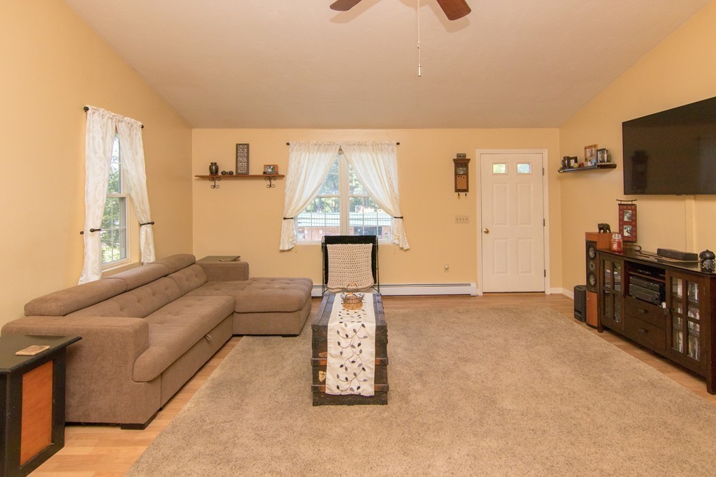 173 Gore Road Webster, MA 01570 - Photo 11 of 28