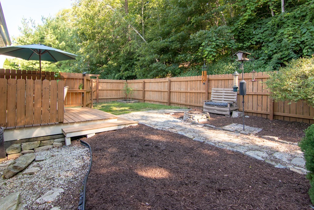 173 Gore Road Webster, MA 01570 - Photo 26 of 28