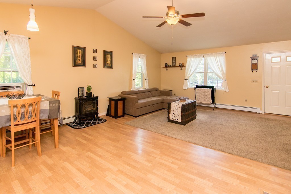 173 Gore Road Webster, MA 01570 - Photo 7 of 28