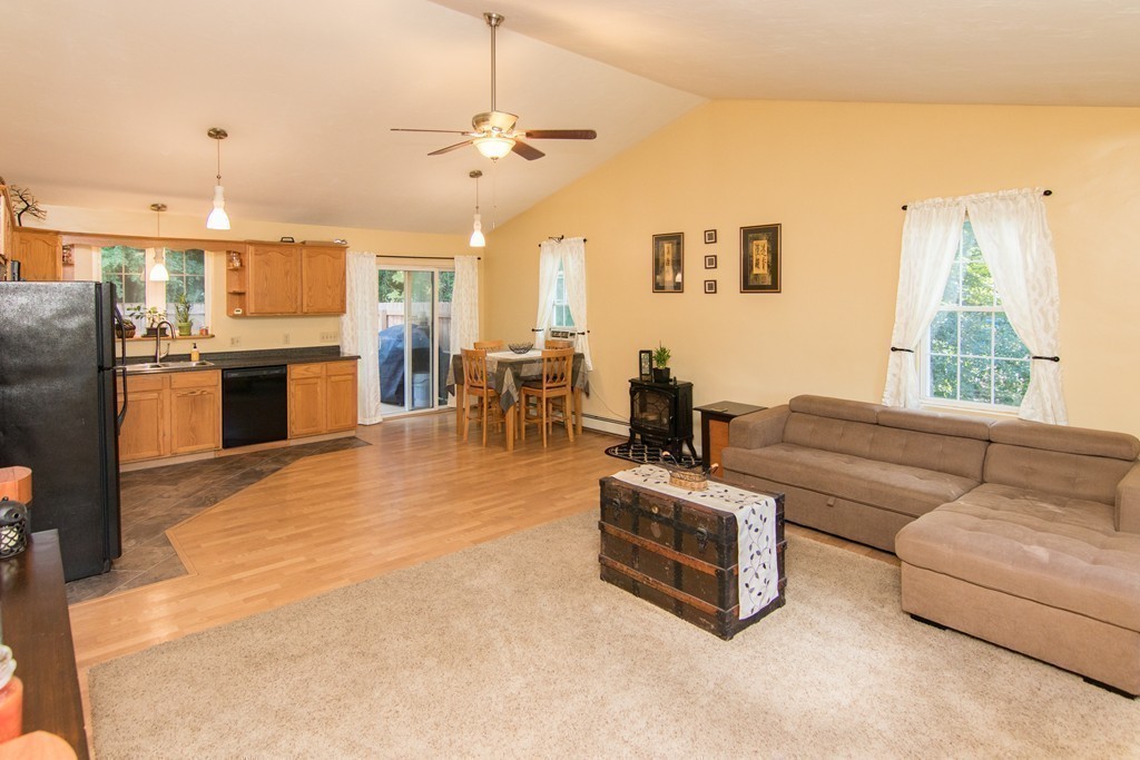 173 Gore Road Webster, MA 01570 - Photo 8 of 28