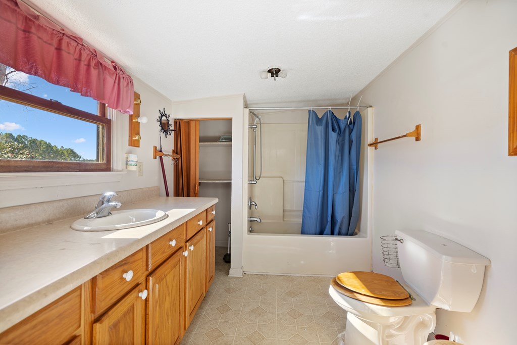 218 Breazeale Road Greenwood, SC 29646 - Photo 28 of 43 Gallery Image 28