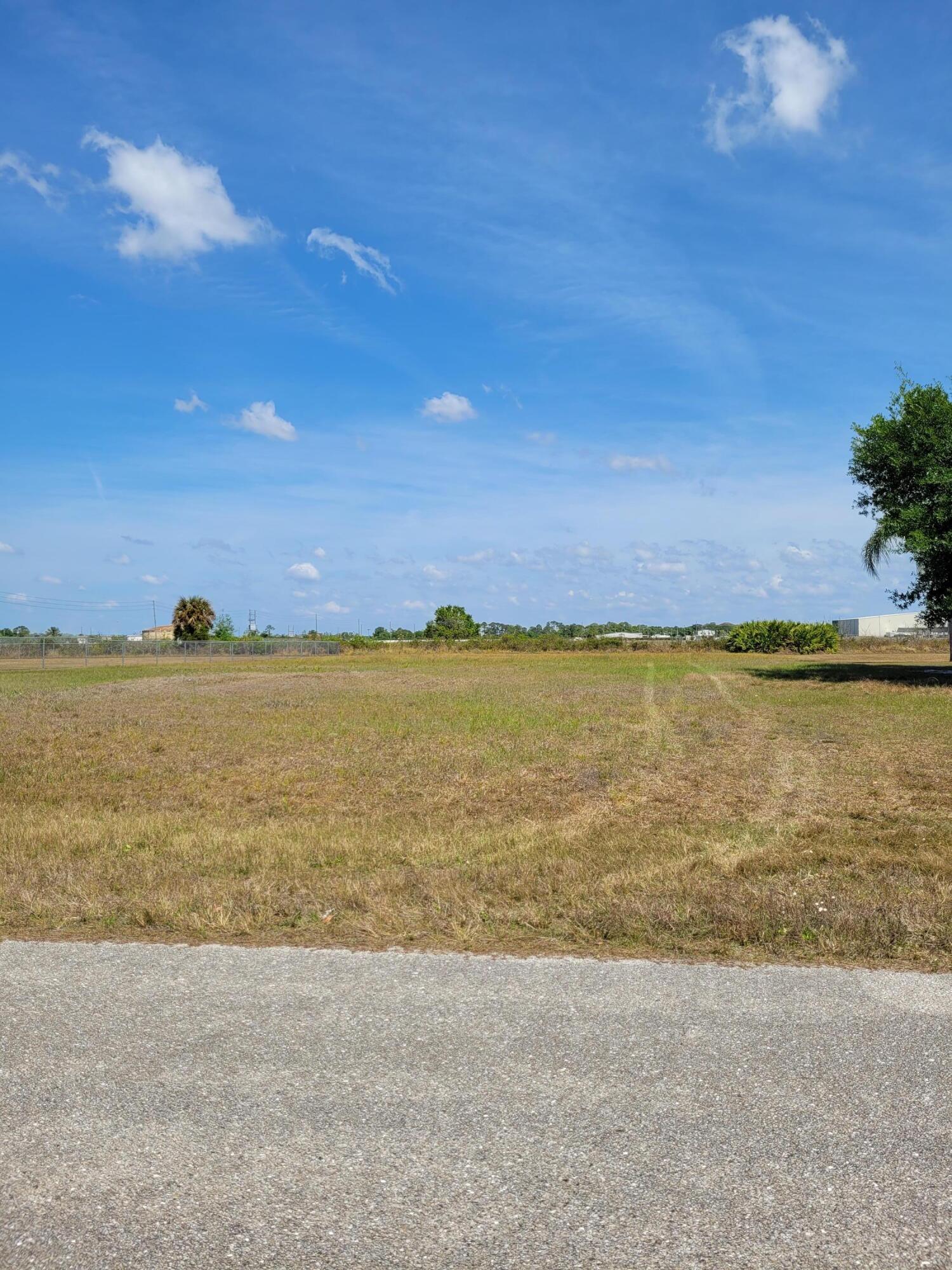 8809 Castile Road Sebring, FL 33876 - Photo 1 of 7 Galaxy S20 Pics #1 077