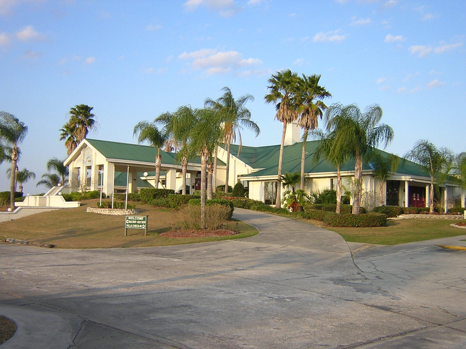 8809 Castile Road Sebring, FL 33876 - Photo 4 of 7 Club House