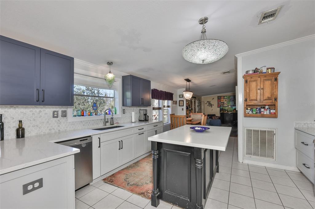 20112 Hobbs Road Wimauma, FL 33598 - Photo 18 of 94