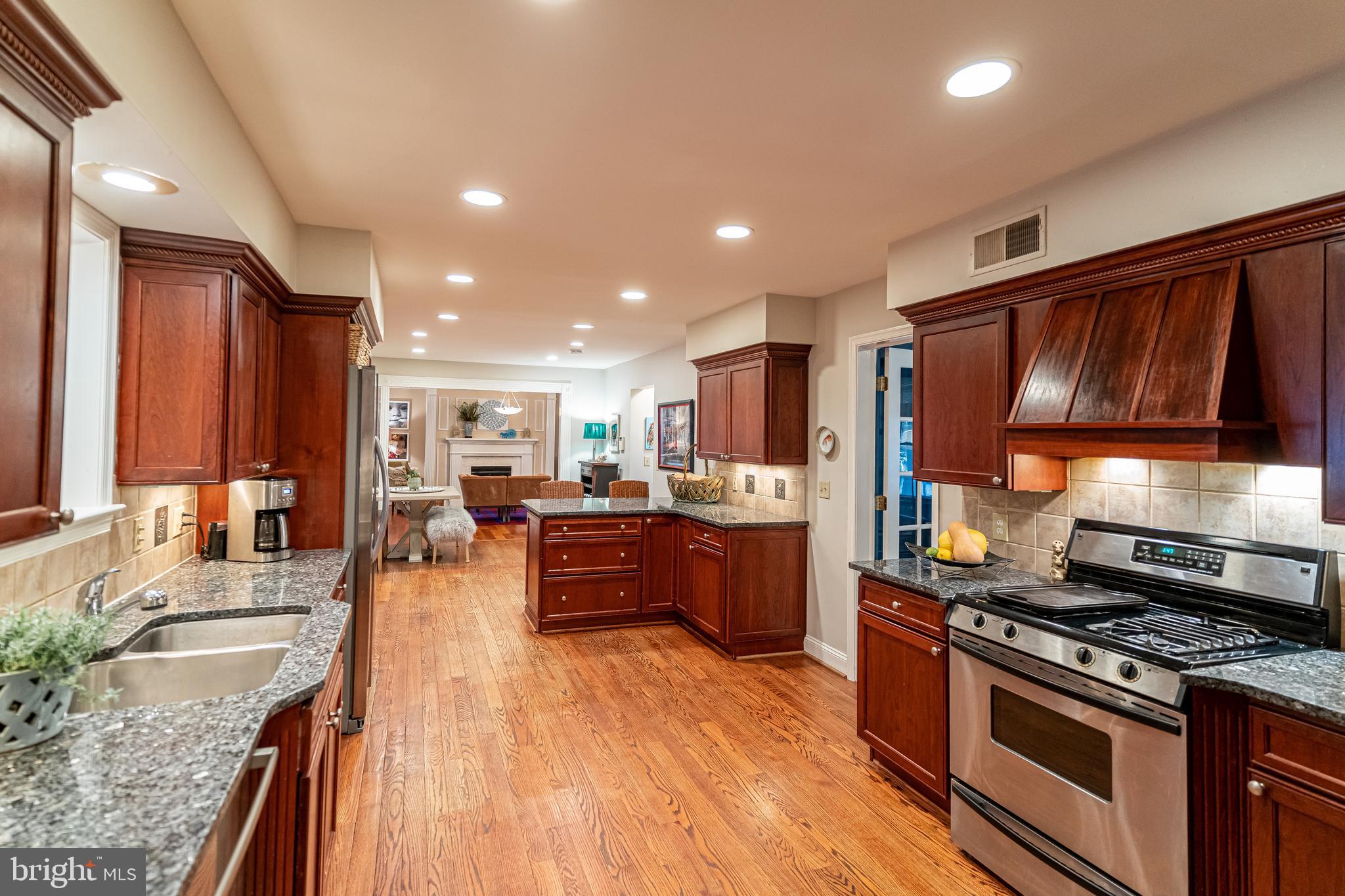 8009 Custer Road Bethesda, MD 20814 - Photo 11 of 24 Gourmet Kitchen