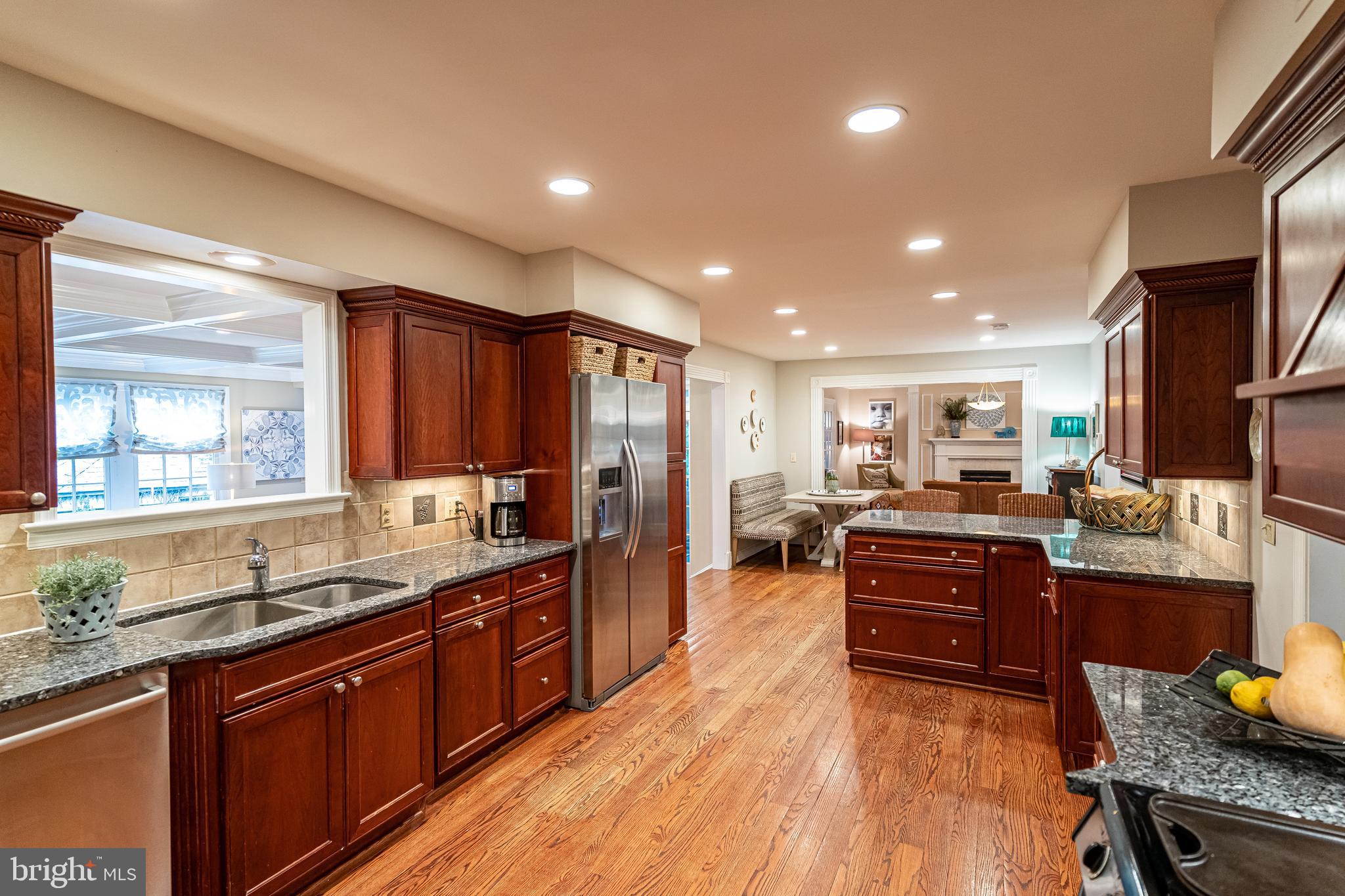 8009 Custer Road Bethesda, MD 20814 - Photo 12 of 24 Gourmet Kitchen
