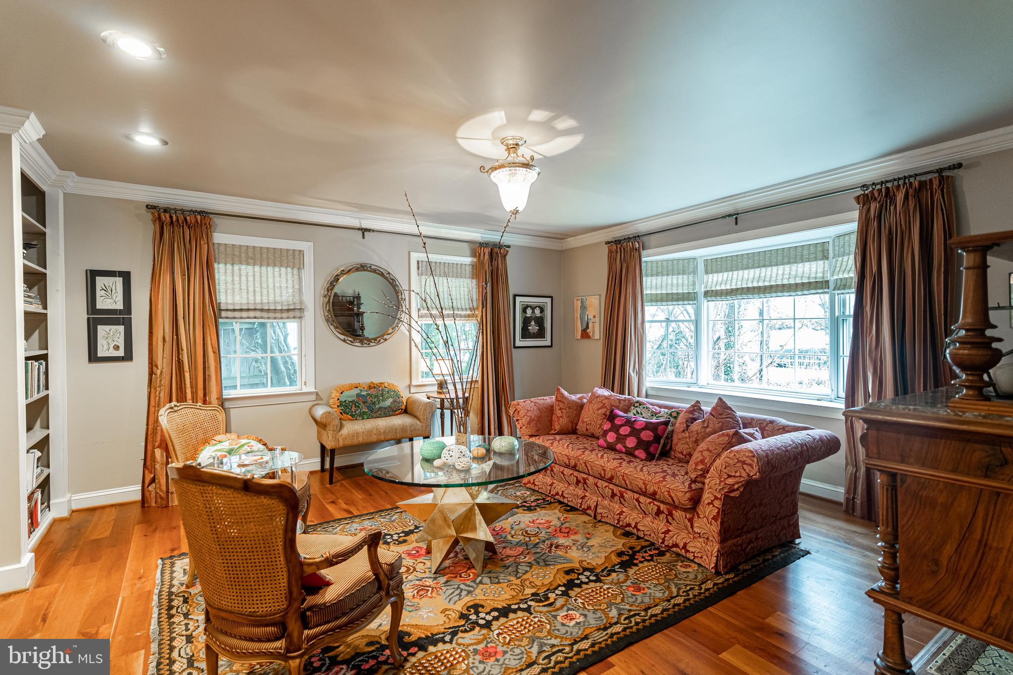 8009 Custer Road Bethesda, MD 20814 - Photo 4 of 24 Formal Living Room