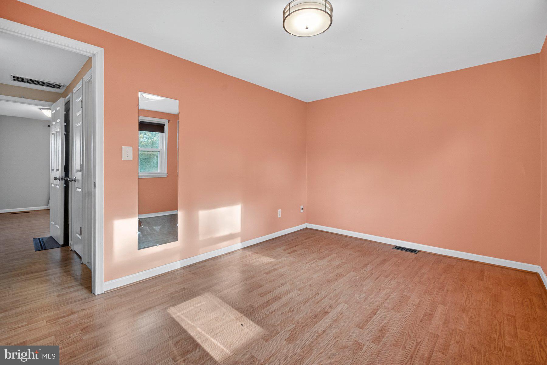 643 47th Street Baltimore, MD 21224 - Photo 20 of 35