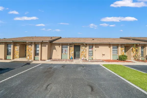 $165,000 | 7110 Barclay Avenue, Unit B, Spring Hill, FL 34609