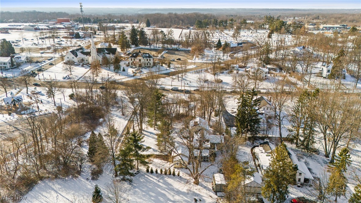 123 South Chillicothe Road Aurora, OH 44202 - Photo 43 of 46 Snowy aerial view featuring a residential view