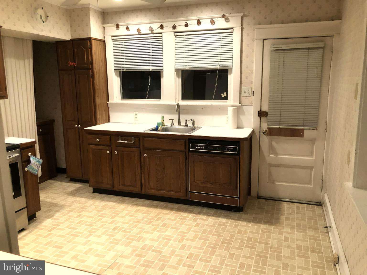 4304 State Road Drexel Hill, PA 19026 - Photo 8 of 25