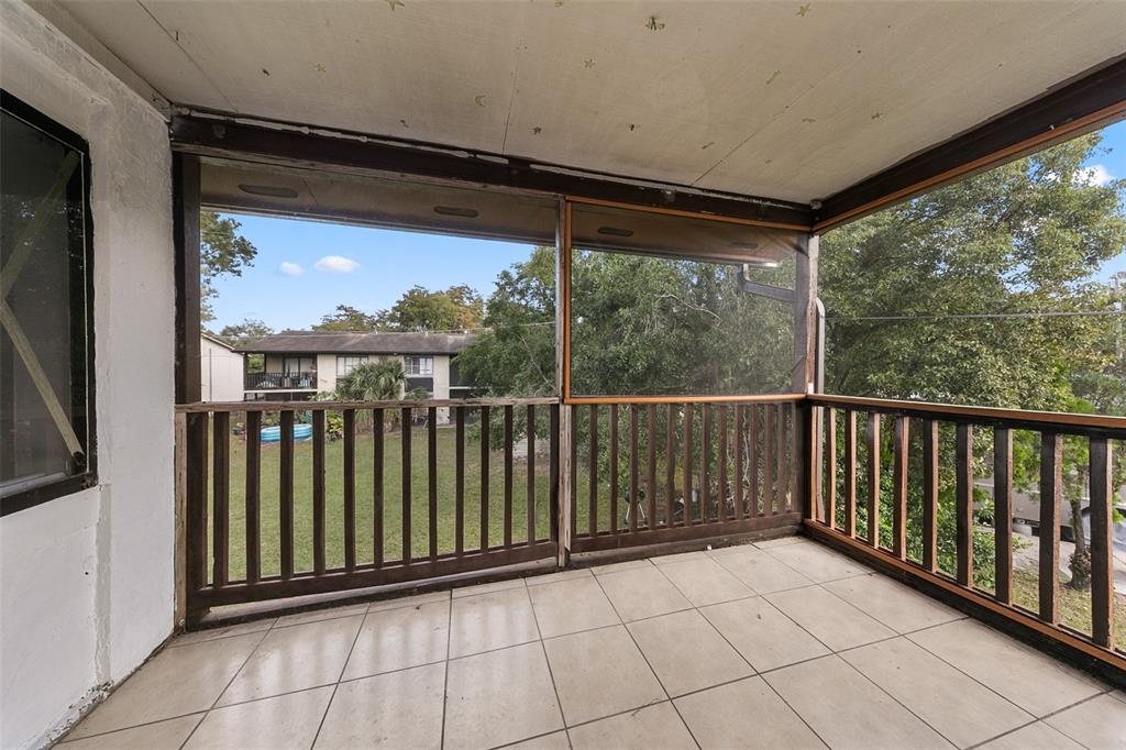 2547 Myrtle Avenue Sanford, FL 32773 - Photo 6 of 13 a view of a balcony