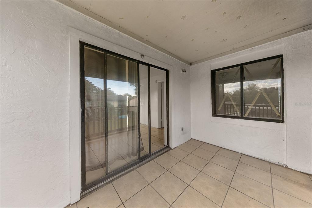 2547 Myrtle Avenue Sanford, FL 32773 - Photo 7 of 13 a view of an empty room and window