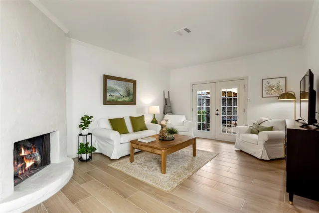 $2,600 | 1815 Saxony Lane, Houston, TX 77058