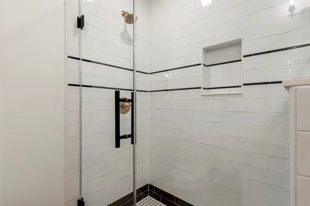 $2,600 | 1815 Saxony Lane, Houston, TX 77058