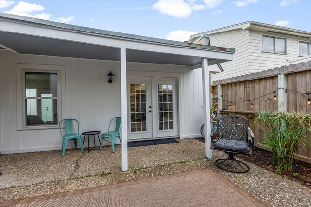 $2,600 | 1815 Saxony Lane, Houston, TX 77058