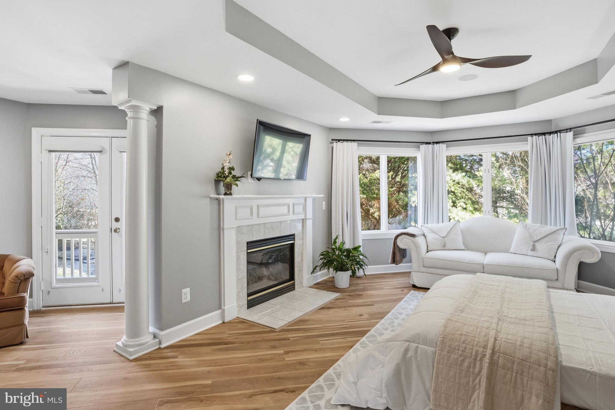 1156 Fieldview Drive Reston, VA 20194 - Photo 49 of 104 a living room with furniture and a fireplace