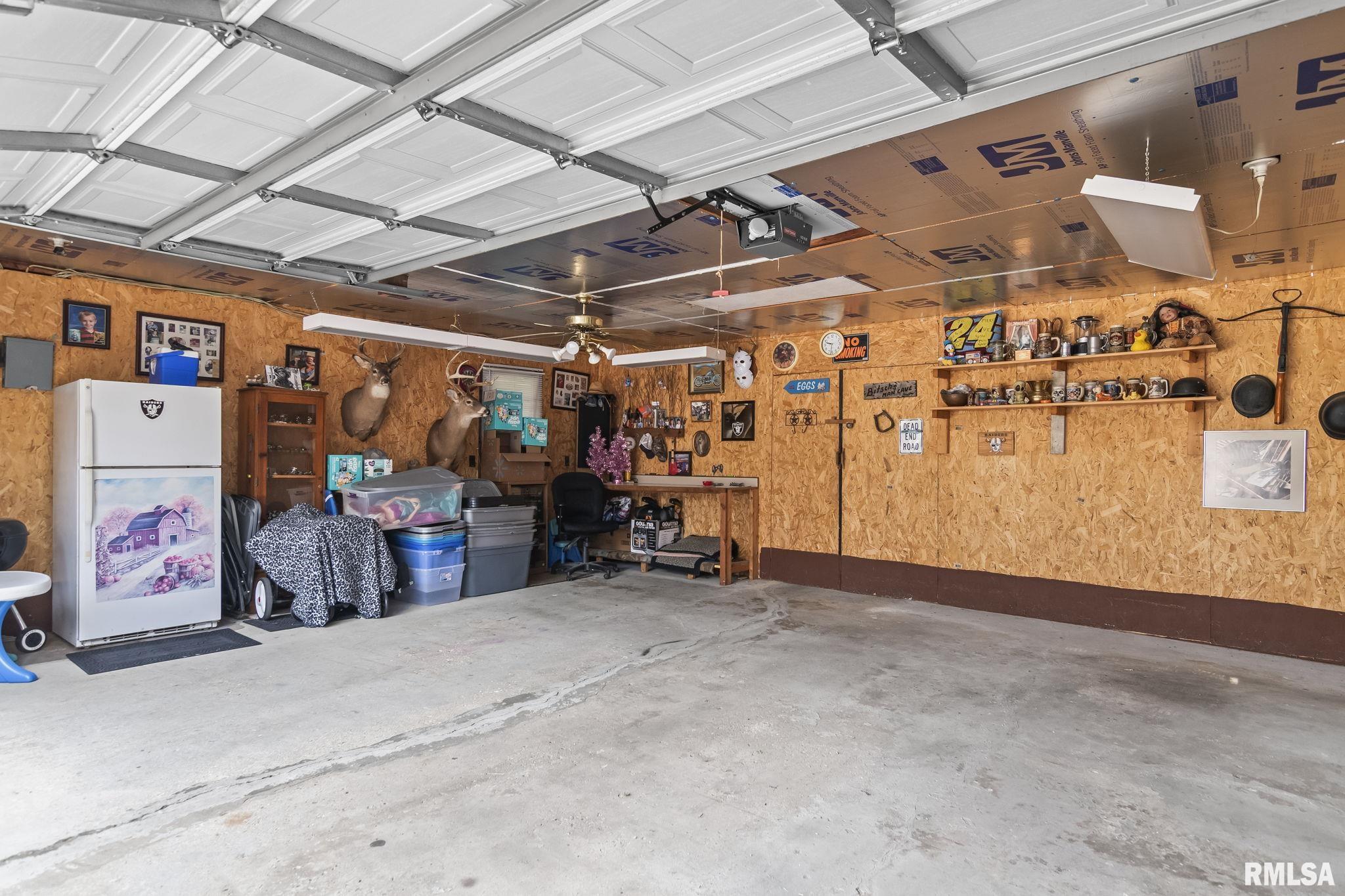 3061 Louise Lane Springfield, IL 62702 - Photo 28 of 36