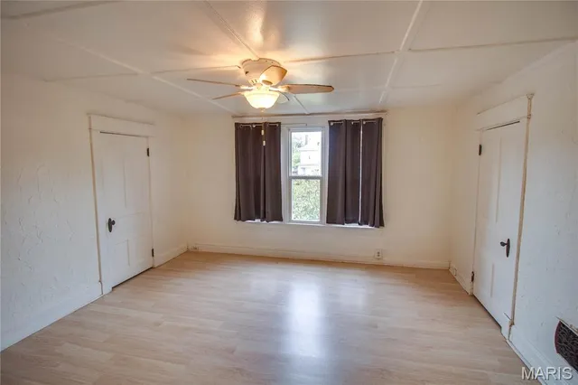 $109,900 | 1053 Washington Avenue, Alton, IL 62002