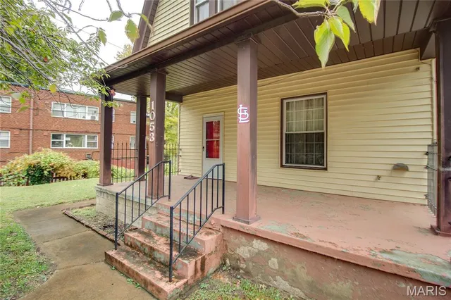 $109,900 | 1053 Washington Avenue, Alton, IL 62002