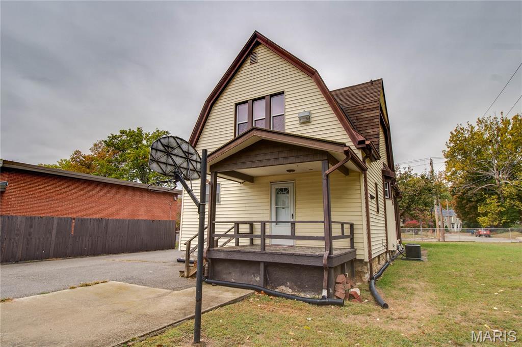 1053 Washington Avenue Alton, IL 62002 - Photo 31 of 35