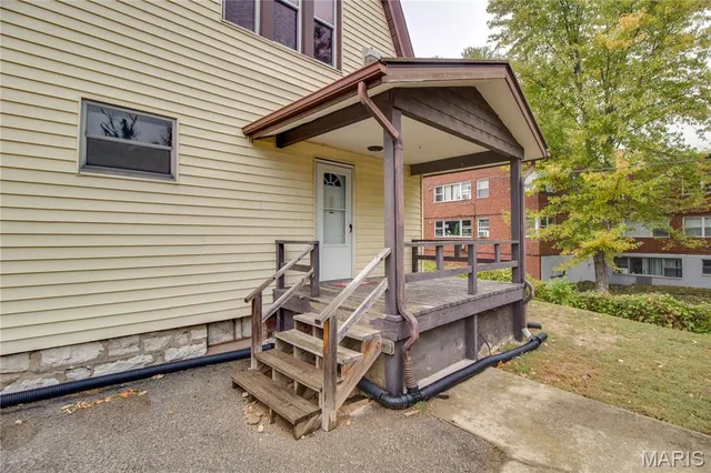 $109,900 | 1053 Washington Avenue, Alton, IL 62002