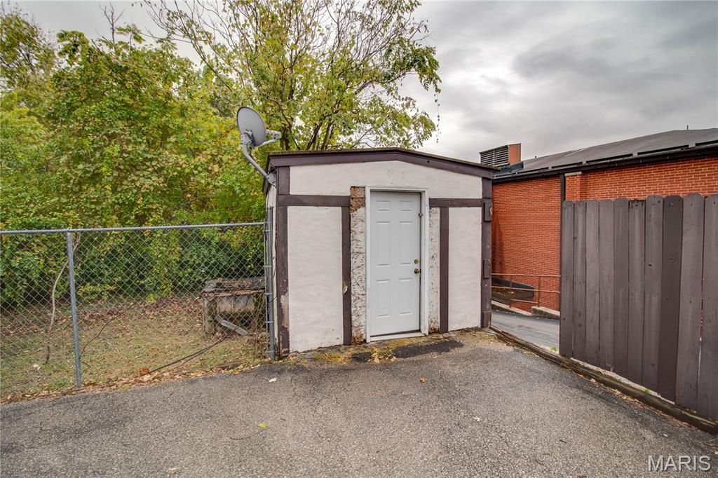 1053 Washington Avenue Alton, IL 62002 - Photo 34 of 35