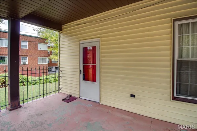 $109,900 | 1053 Washington Avenue, Alton, IL 62002