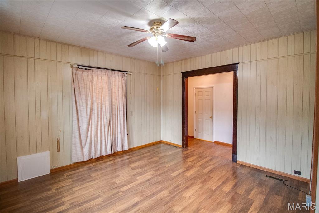 1053 Washington Avenue Alton, IL 62002 - Photo 7 of 35