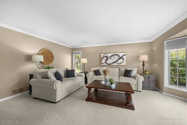 $729,108 | 33 Stirrup Cup Court, St. Charles, IL 60174