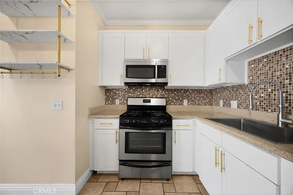 $485,000 | 6938 Laurel Canyon Boulevard, North Hollywood, CA 91605