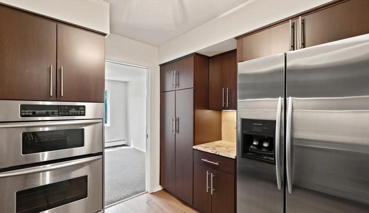 3412 Oak Ridge Road, Unit 206 Minnetonka, MN 55305 - Photo 3 of 23