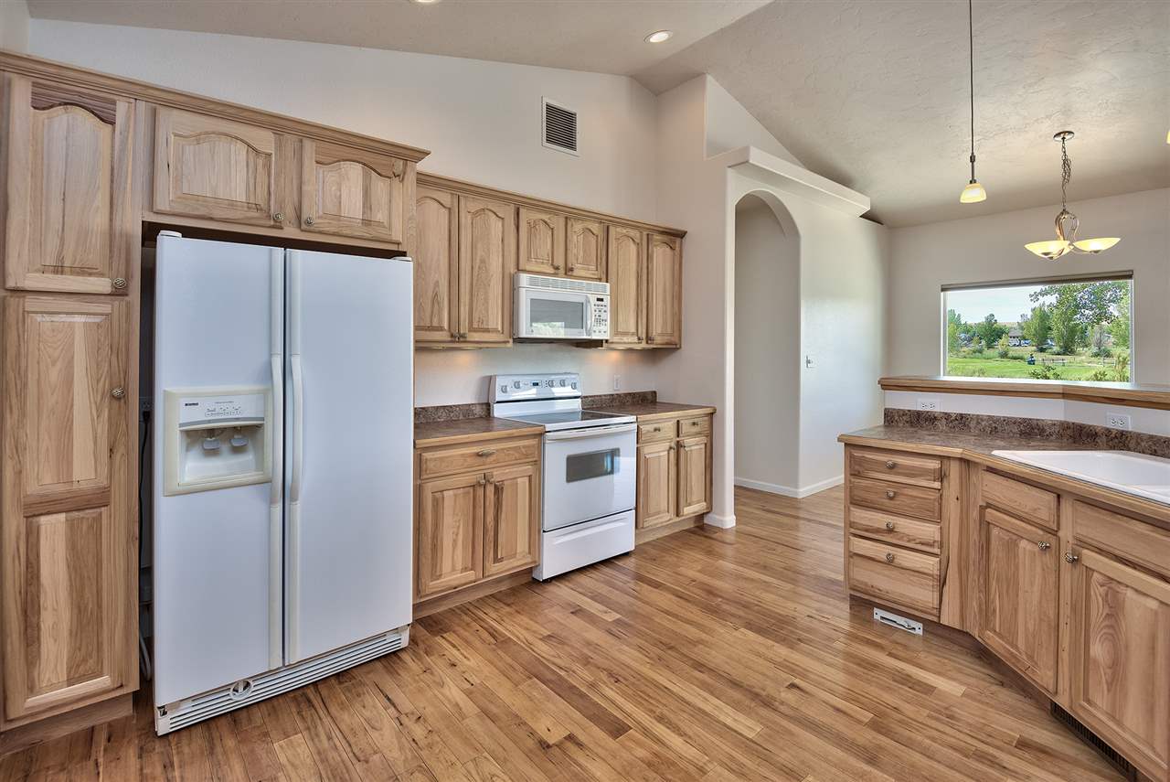 2903 El Torro Road Grand Junction, CO 81503 - Photo 10 of 30 Gallery Image 10