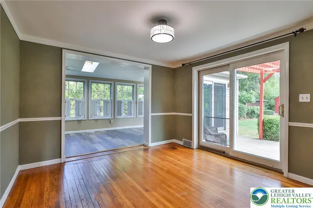 $2,400 | 1445 Westgate Drive, Bethlehem, PA 18017