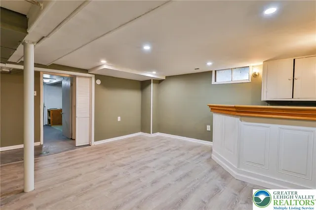 $2,400 | 1445 Westgate Drive, Bethlehem, PA 18017