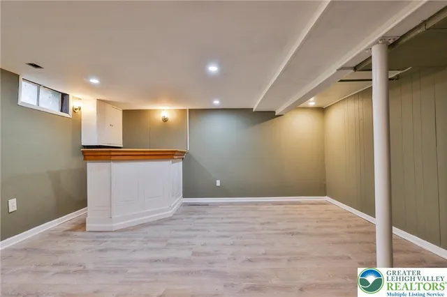 $2,400 | 1445 Westgate Drive, Bethlehem, PA 18017