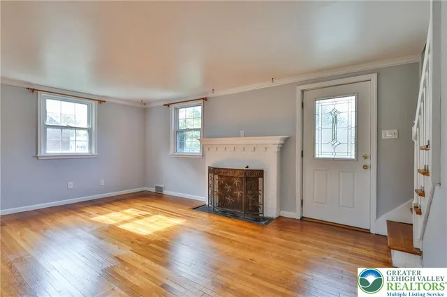 $2,400 | 1445 Westgate Drive, Bethlehem, PA 18017