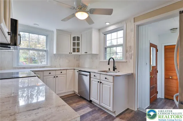 $2,400 | 1445 Westgate Drive, Bethlehem, PA 18017