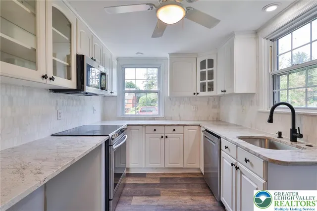 $2,400 | 1445 Westgate Drive, Bethlehem, PA 18017