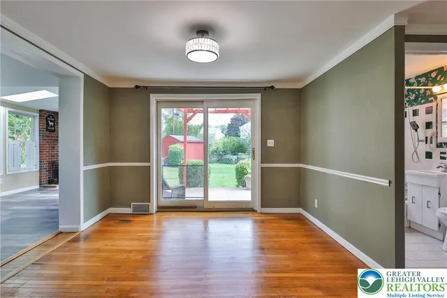 $2,400 | 1445 Westgate Drive, Bethlehem, PA 18017