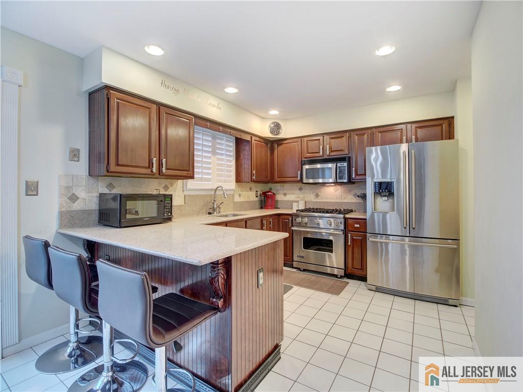 3 Old Road Monroe Township, NJ 08831 - Photo 14 of 30