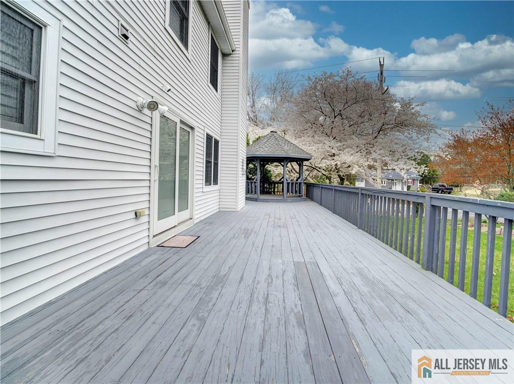 3 Old Road Monroe Township, NJ 08831 - Photo 8 of 30